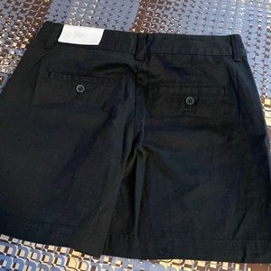 Loft Sz 2 black shorts